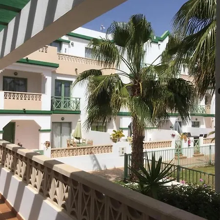Stunning 1-Bed Apartment In Caleta Fuste